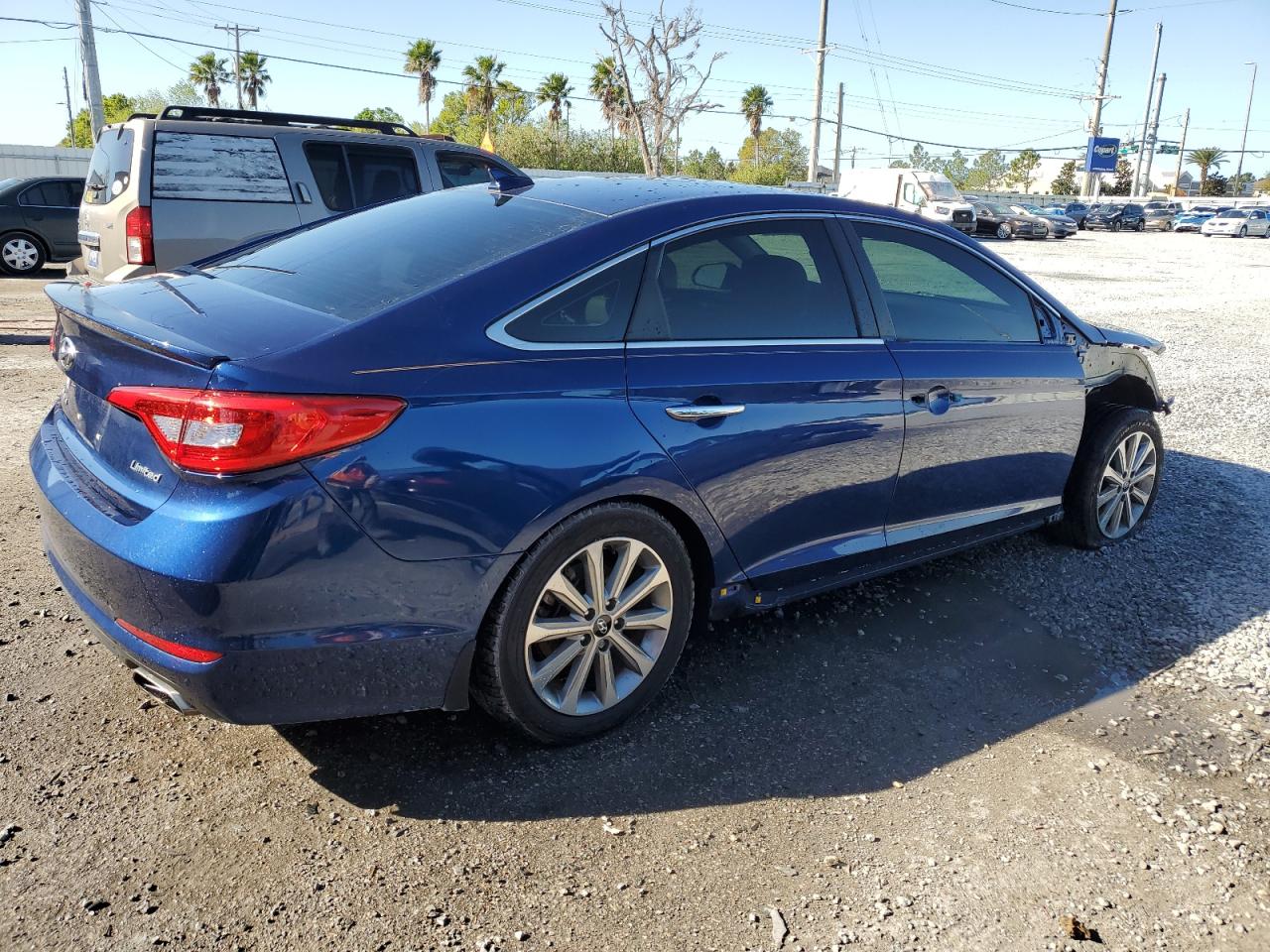 2016 Hyundai Sonata - Image 3