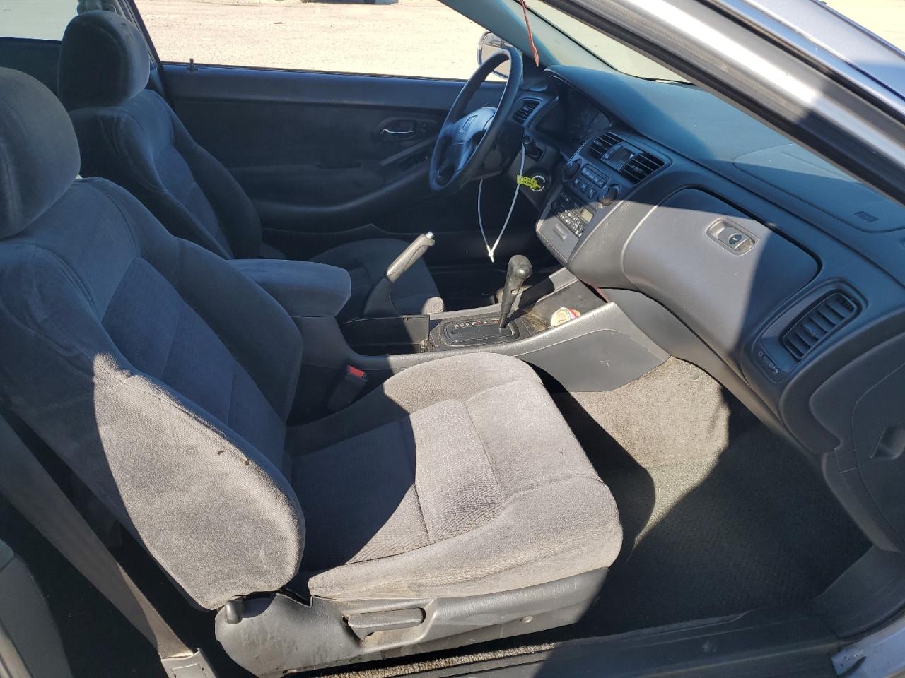 1998 Honda Accord - Image 11