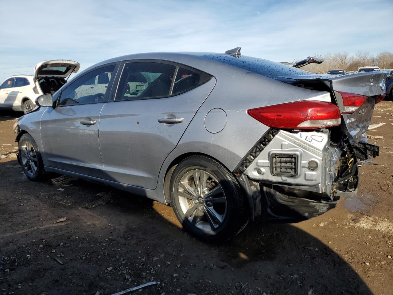 2017 Hyundai Elantra - Image 2