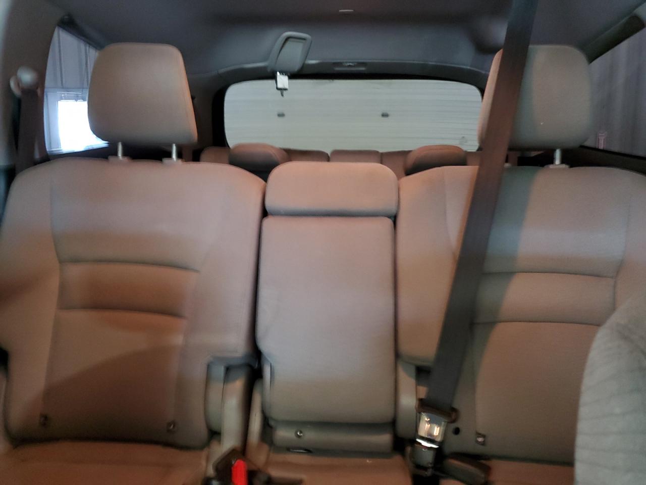 2017 Honda Pilot - Image 10