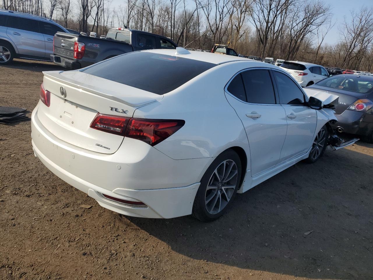 2015 Acura TLX - Image 3