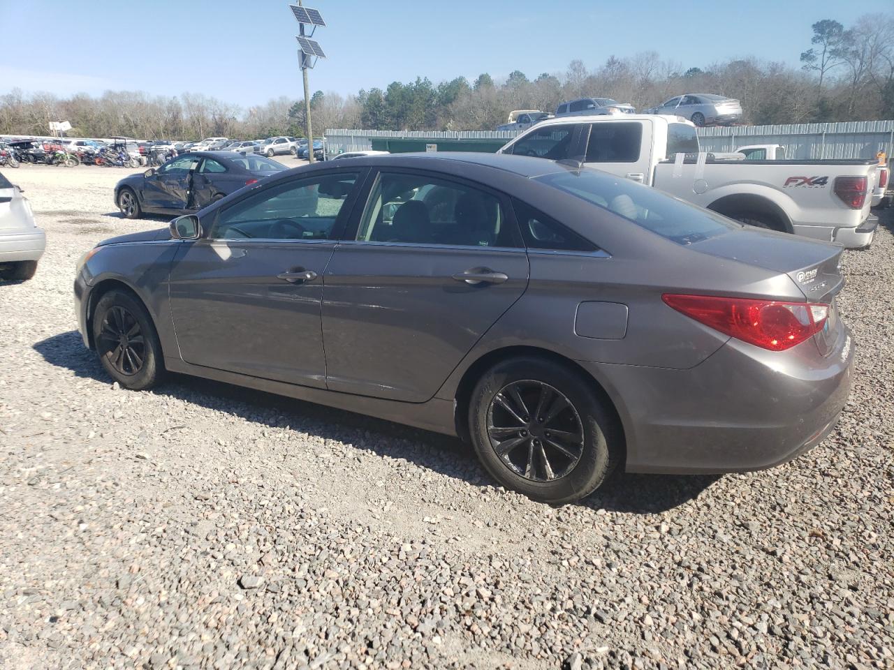 2012 Hyundai Sonata - Image 2