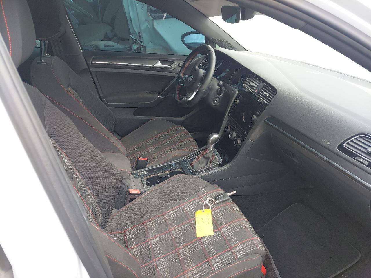 WVWFL2AU6HW345573 - 2017 Volkswagen Golf - #undefined