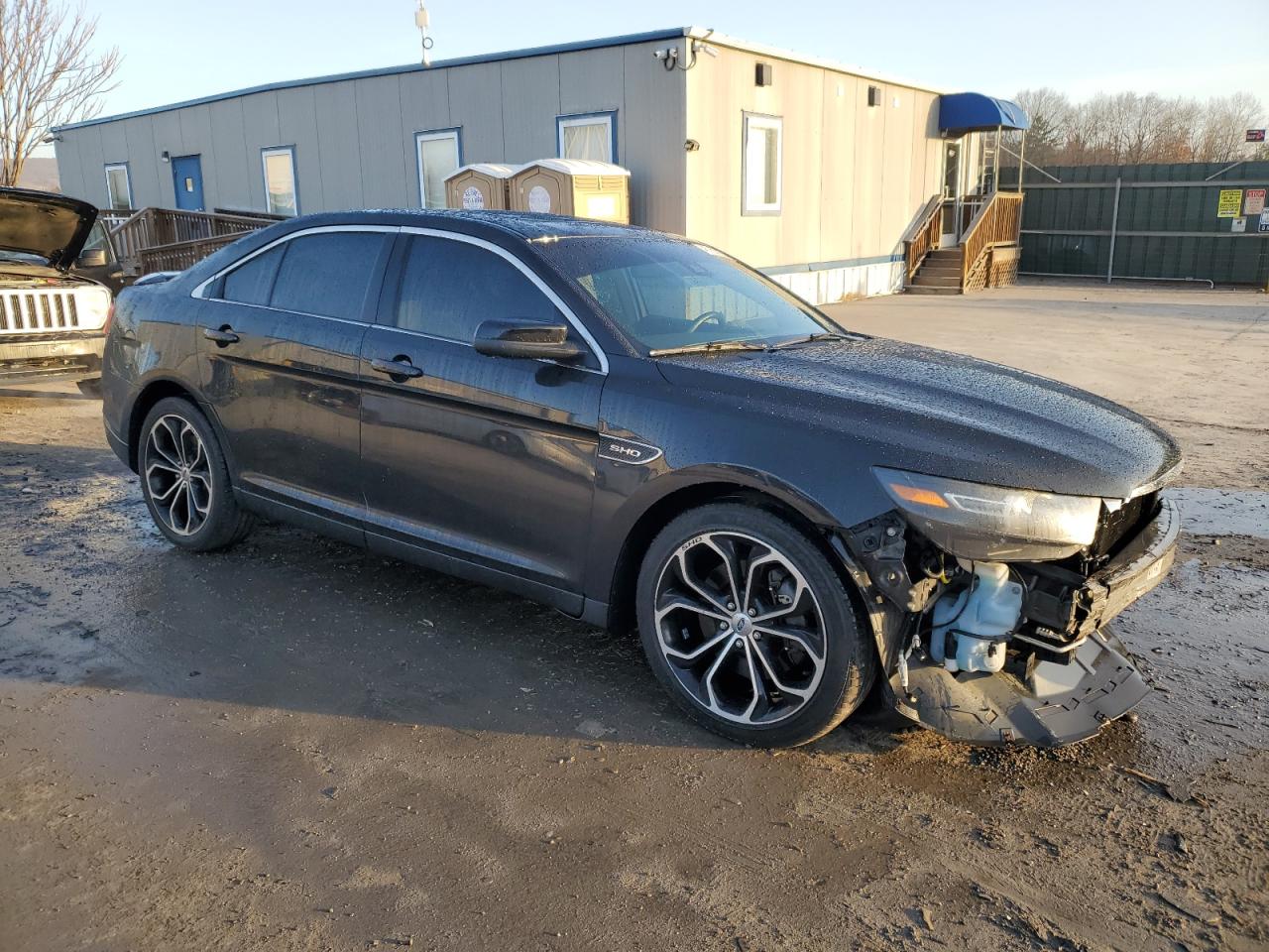 2013 Ford Taurus - Image 4
