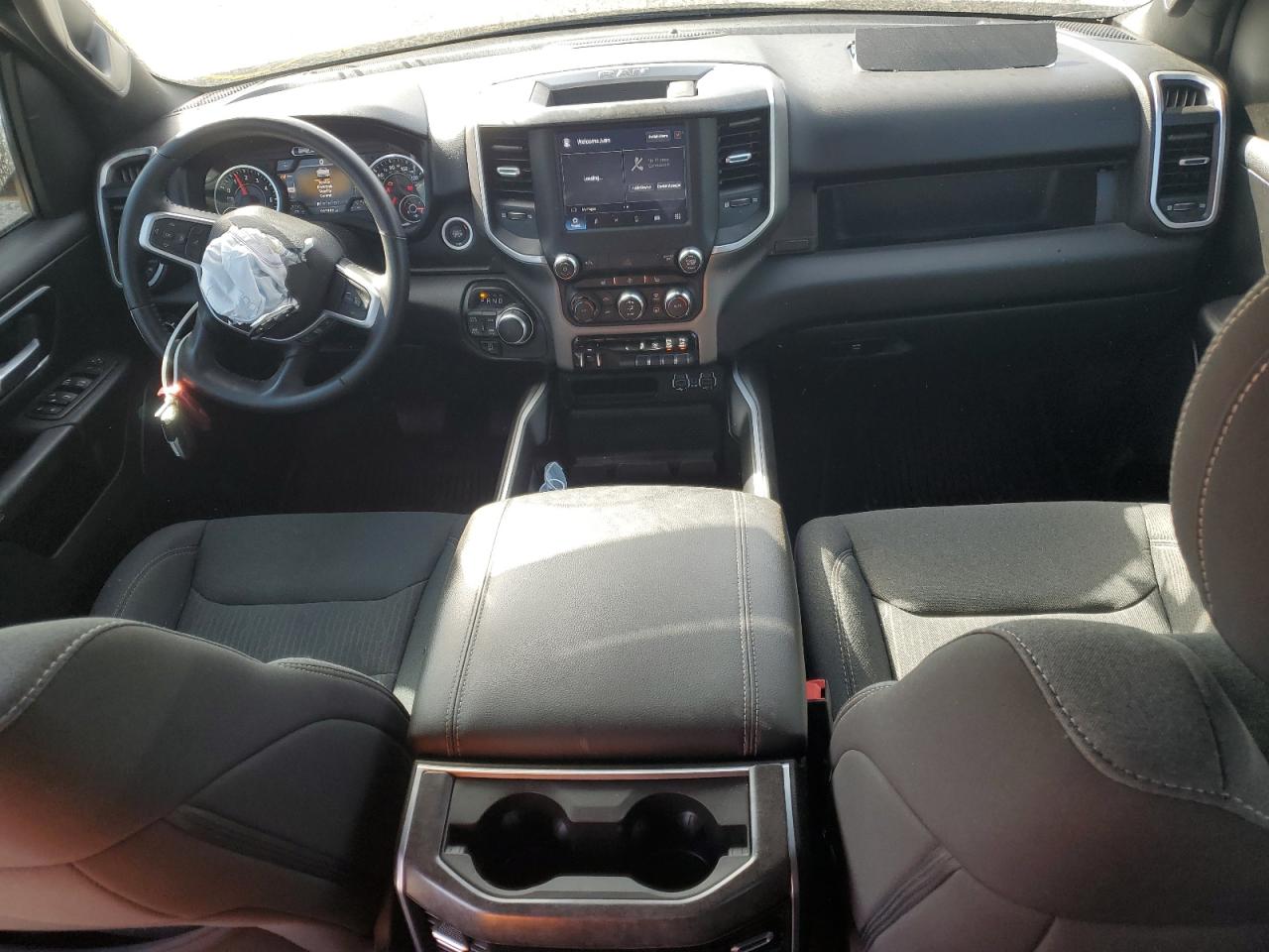 2022 RAM 1500 - Image 8