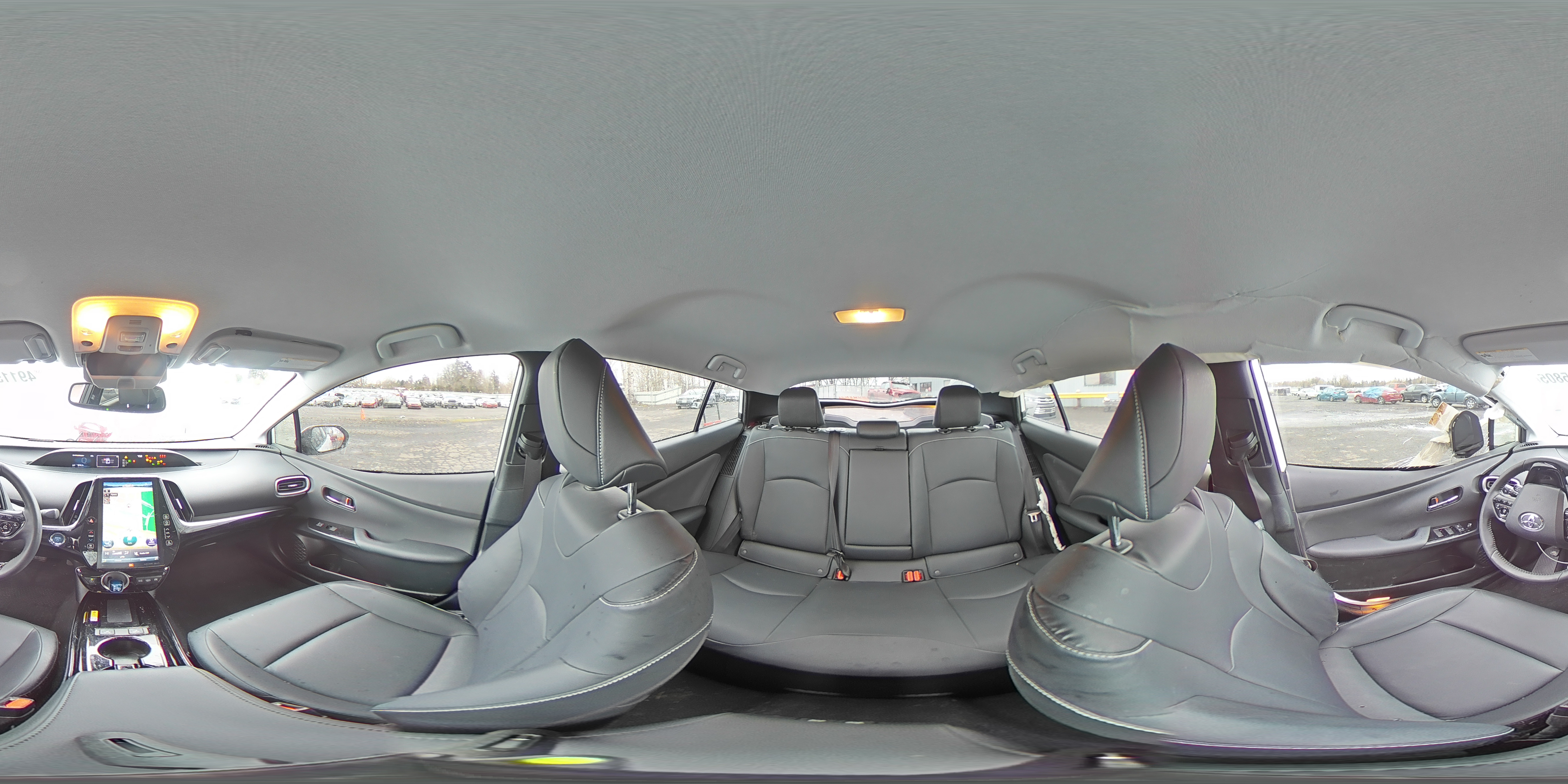 2022 Toyota Prius - Image 13