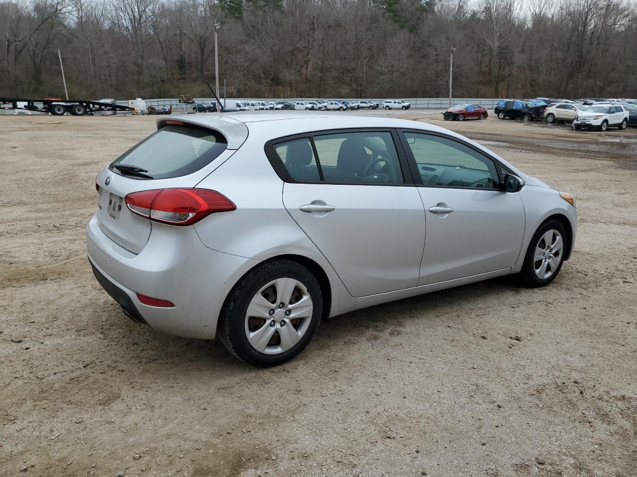 2016 Kia Forte - Image 3