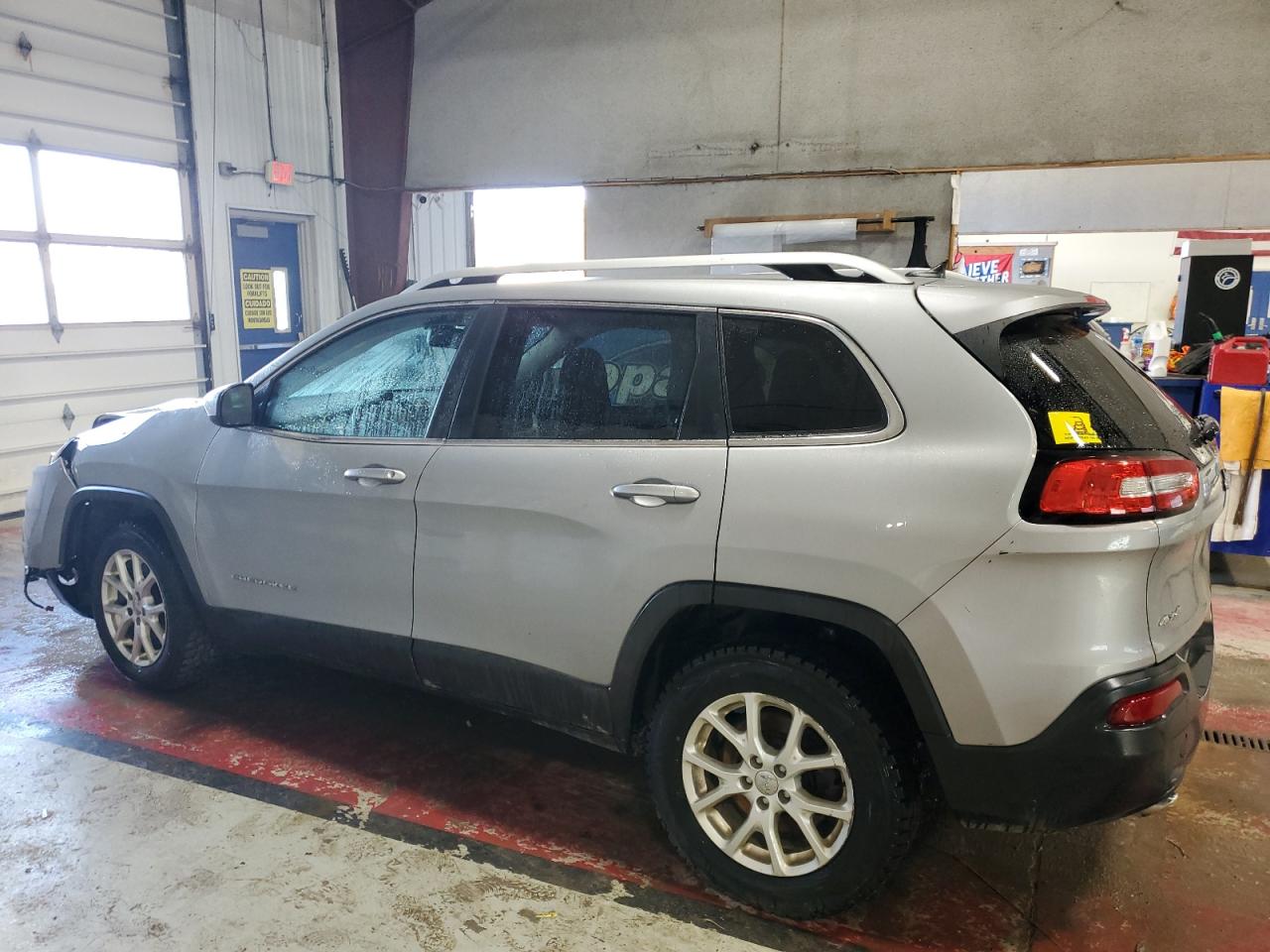 2014 Jeep Grand Cherokee - Image 2