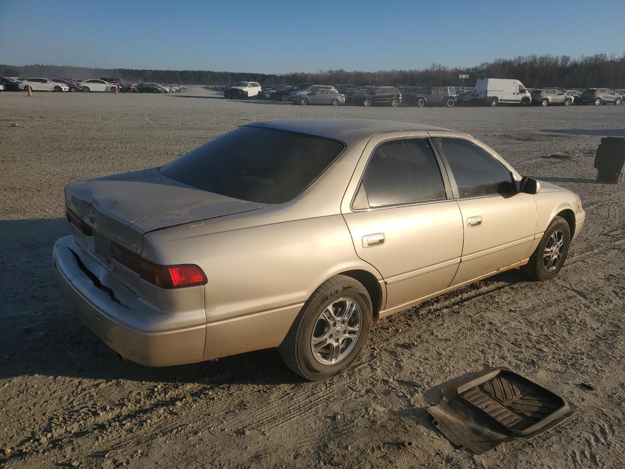 1999 Toyota Camry - Image 3