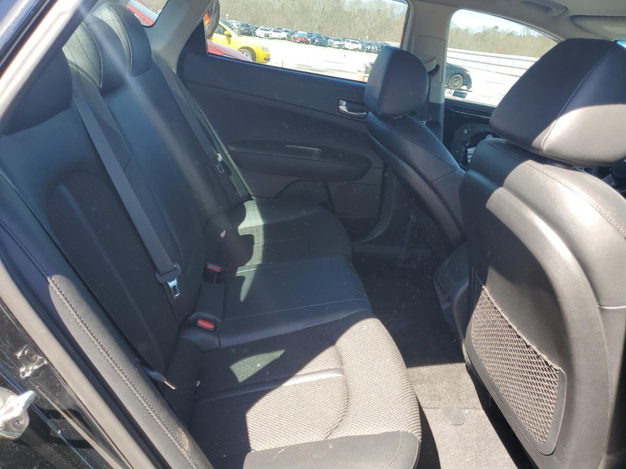 2020 Kia Optima - Image 10