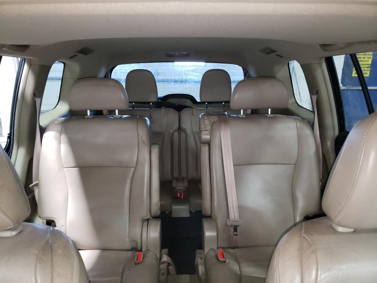 2012 Toyota Highlander - Image 10