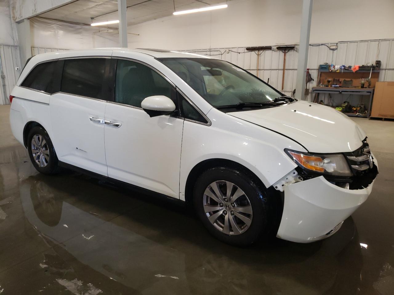 2015 Honda Odyssey - Image 4