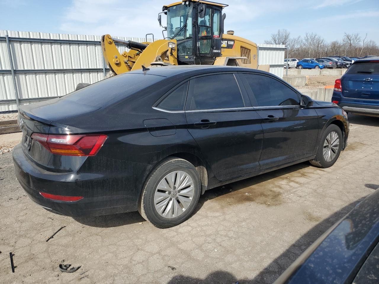 2019 Volkswagen Jetta - Image 3