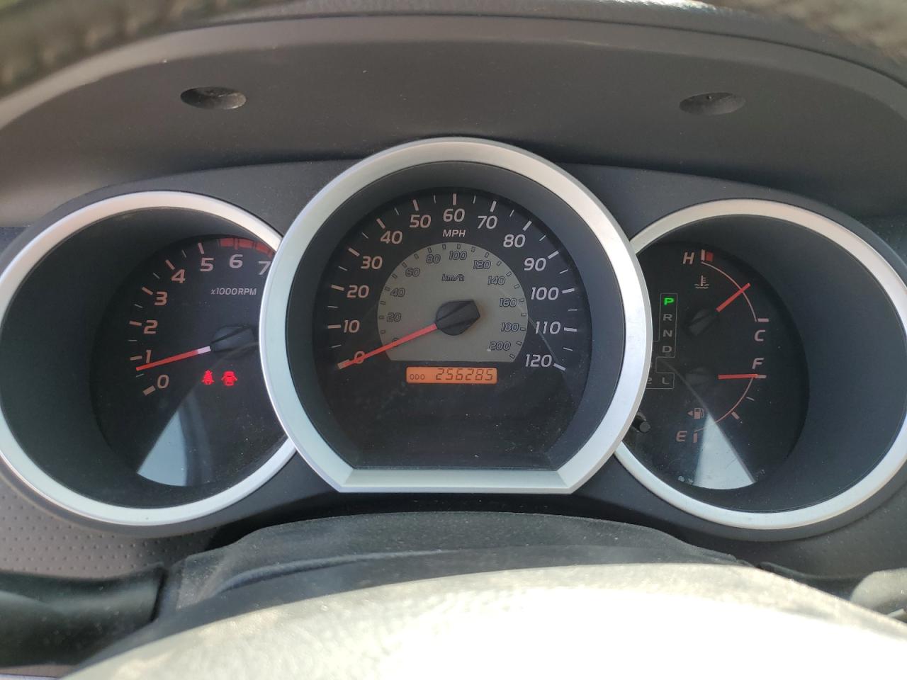 2006 Toyota Tacoma - Image 9