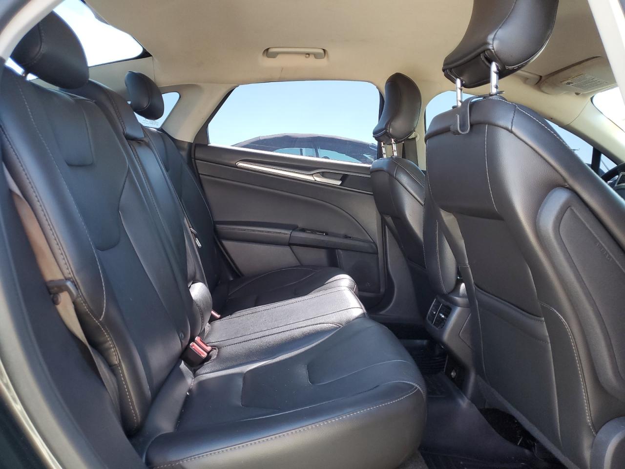 2016 Ford Fusion - Image 10
