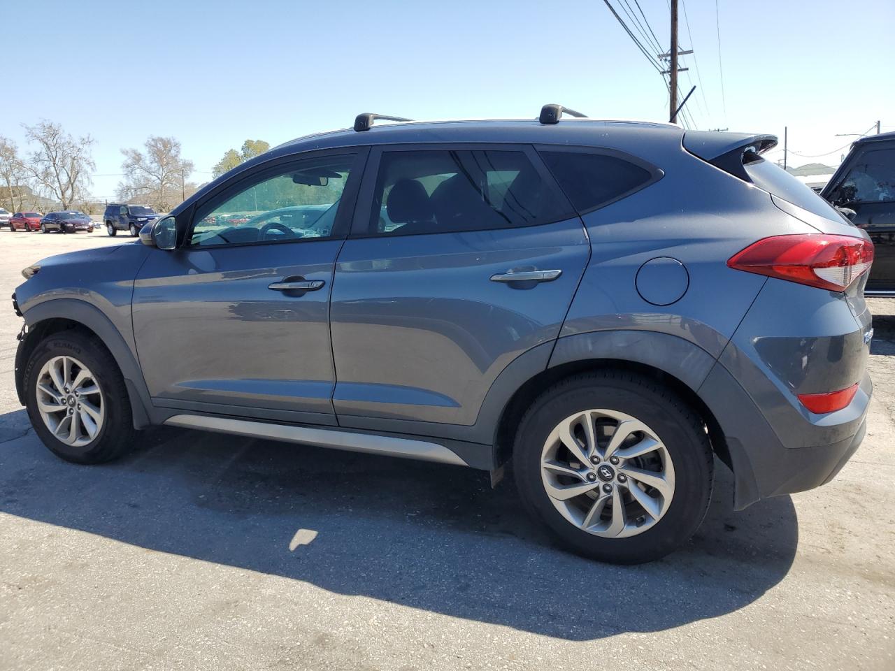2017 Hyundai Tucson - Image 2