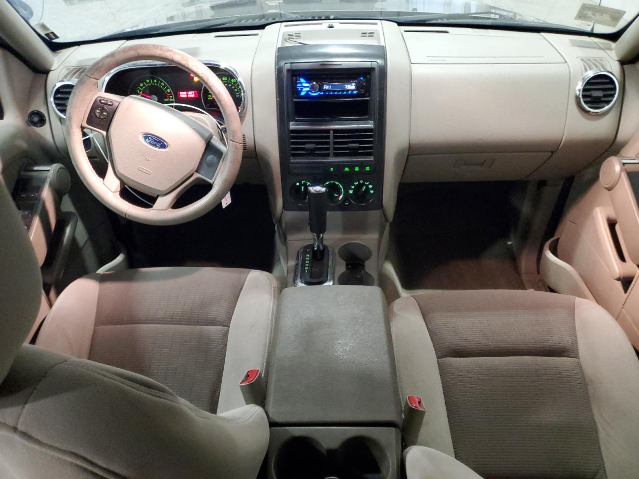 2006 Ford Explorer - Image 8