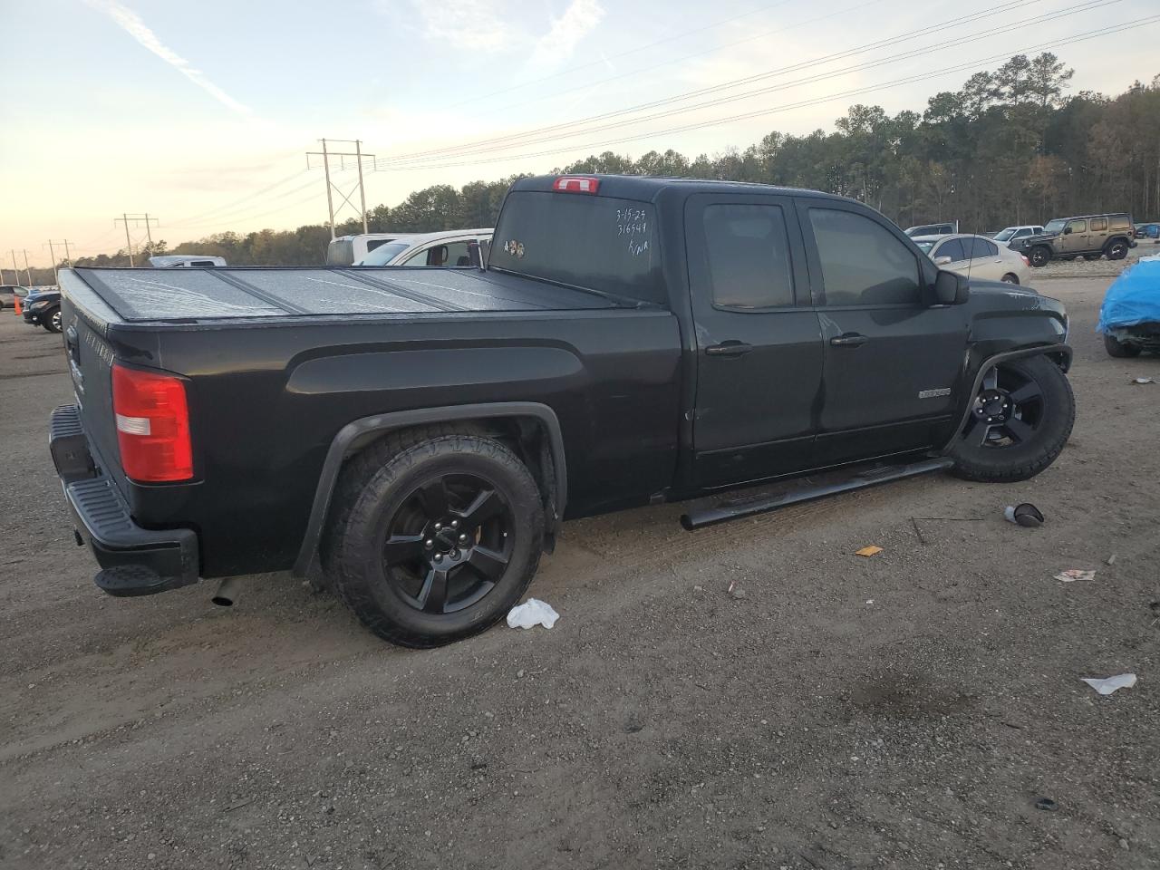 2017 GMC Sierra - Image 3