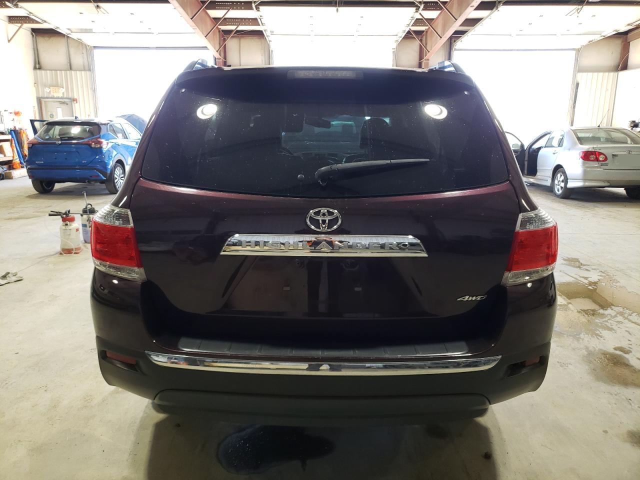 2013 Toyota Highlander - Image 6