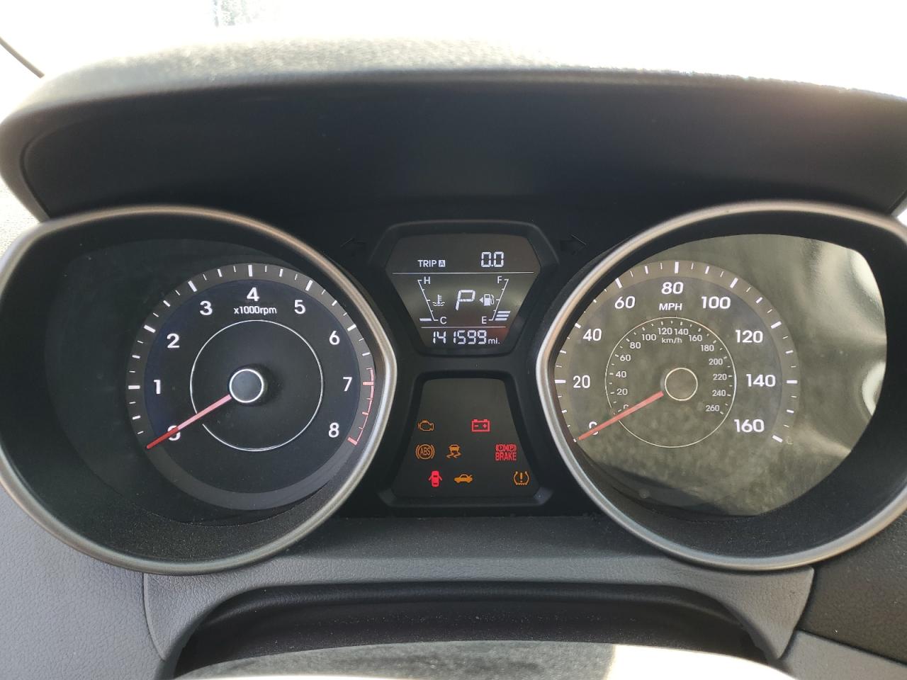2016 Hyundai Elantra - Image 9