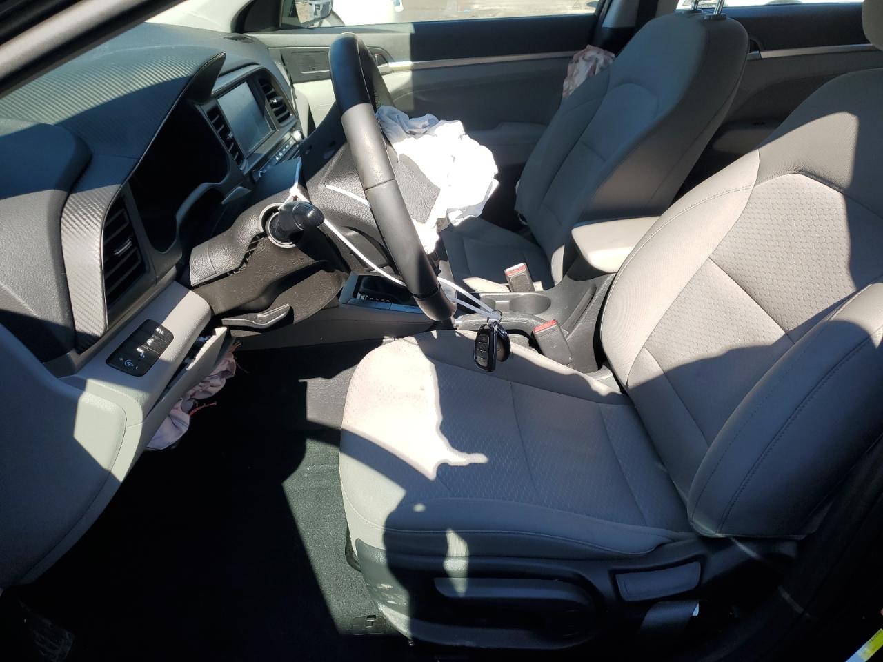 2020 Hyundai Elantra - Image 7