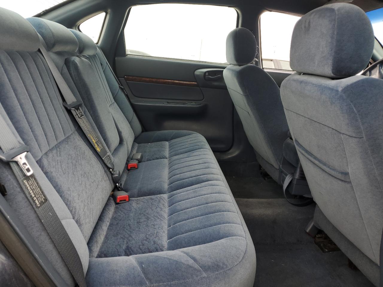 2001 Chevrolet Impala - Image 10