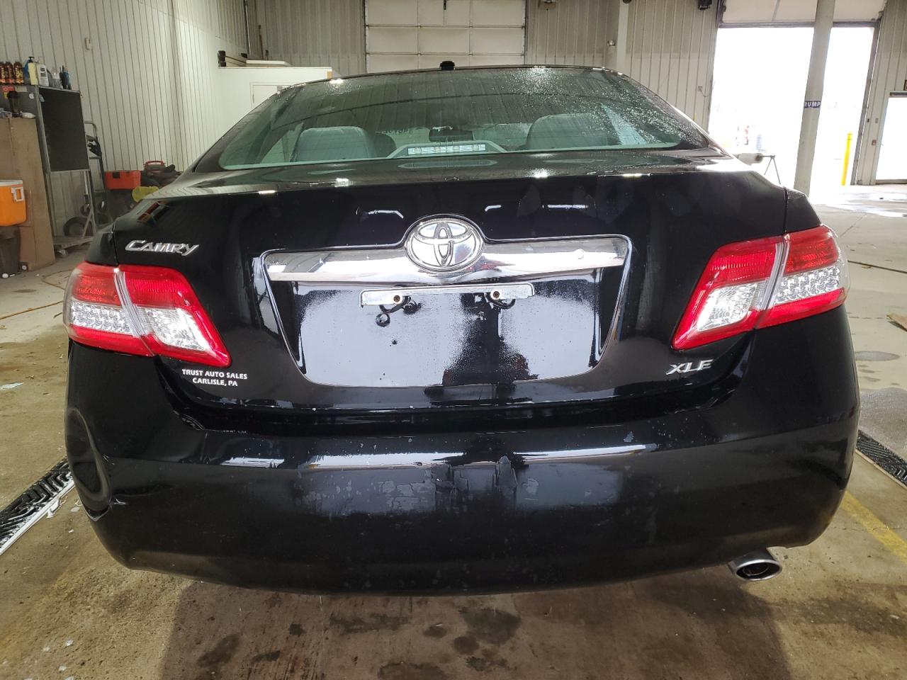 2011 Toyota Camry - Image 6