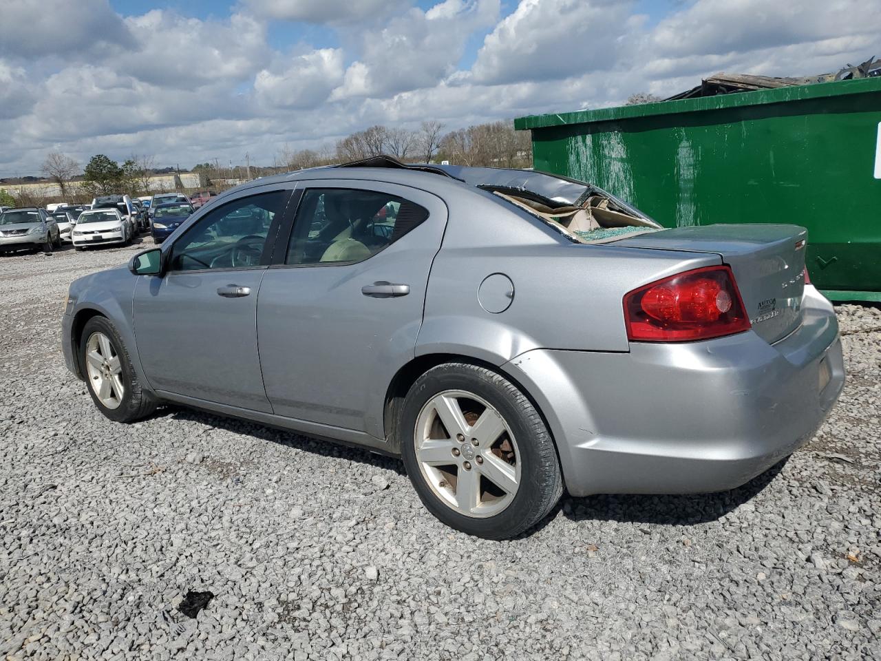 2013 Dodge Avenger - Image 2