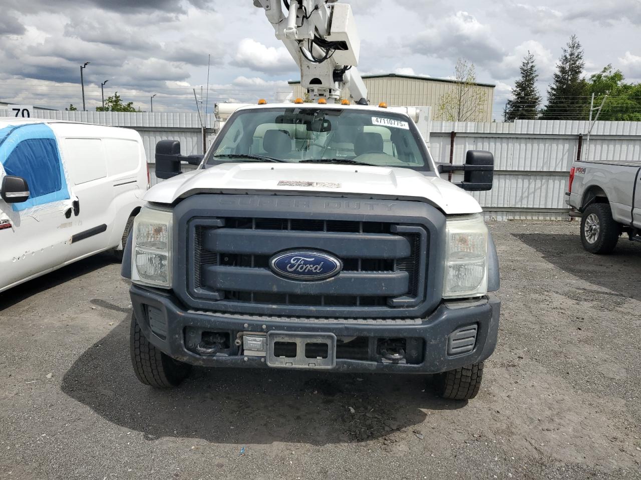 2012 Ford F450 - Image 5