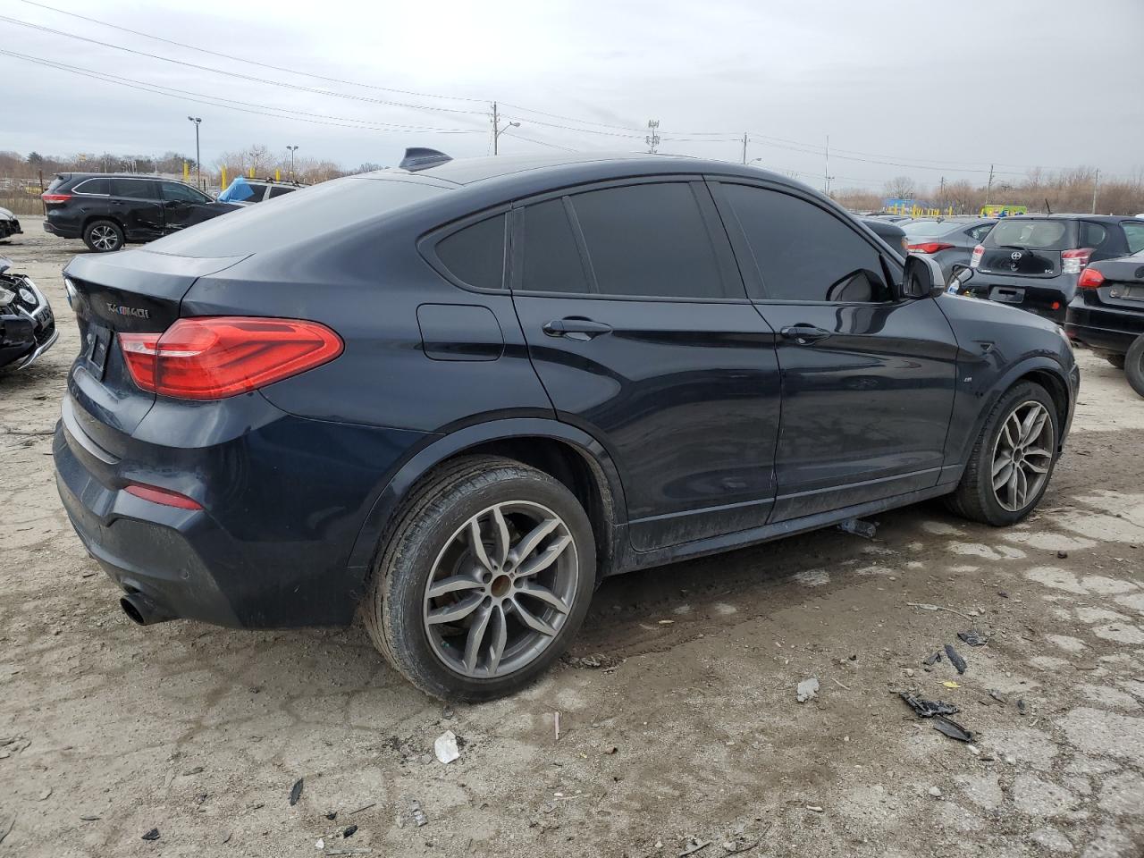 2017 BMW X4 - Image 3