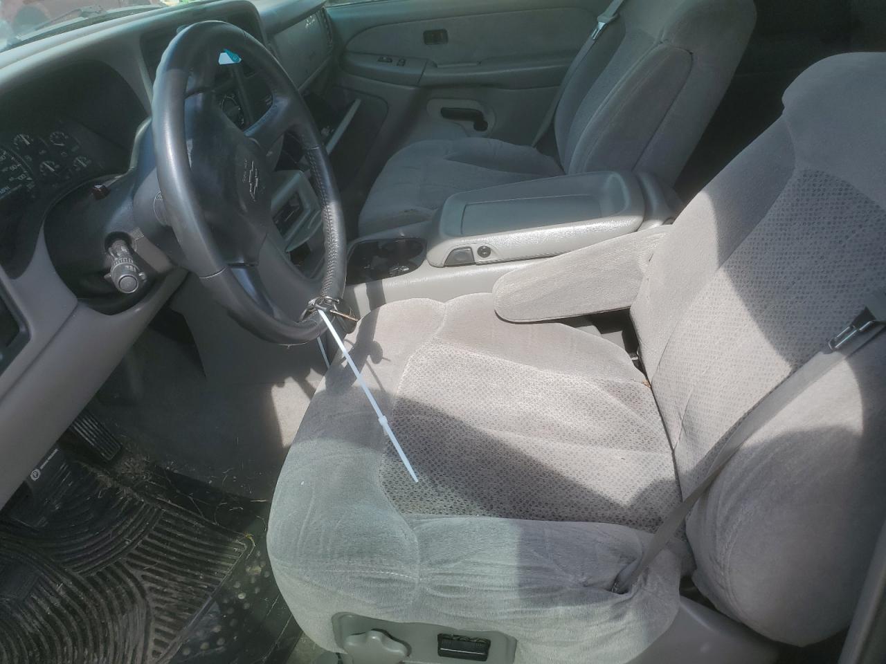 2000 Chevrolet Silverado - Image 7