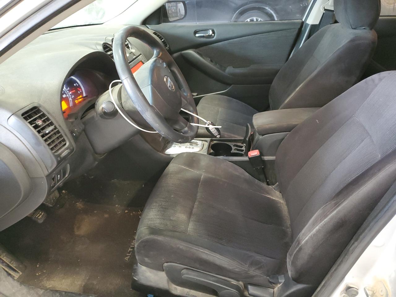 2012 Nissan Altima - Image 7