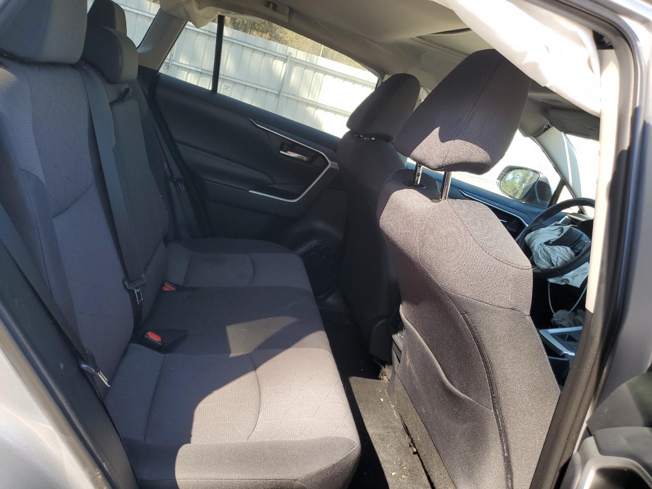 2T3P1RFV9KW060358 TOYOTA RAV4 2019