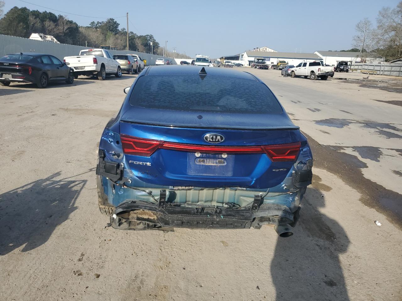 2021 Kia Forte - Image 6