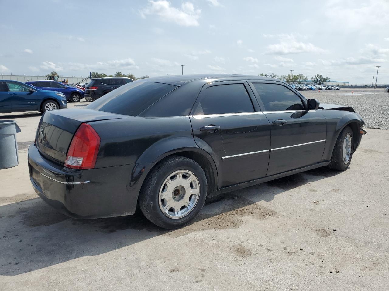 2006 Chrysler 300 - Image 3