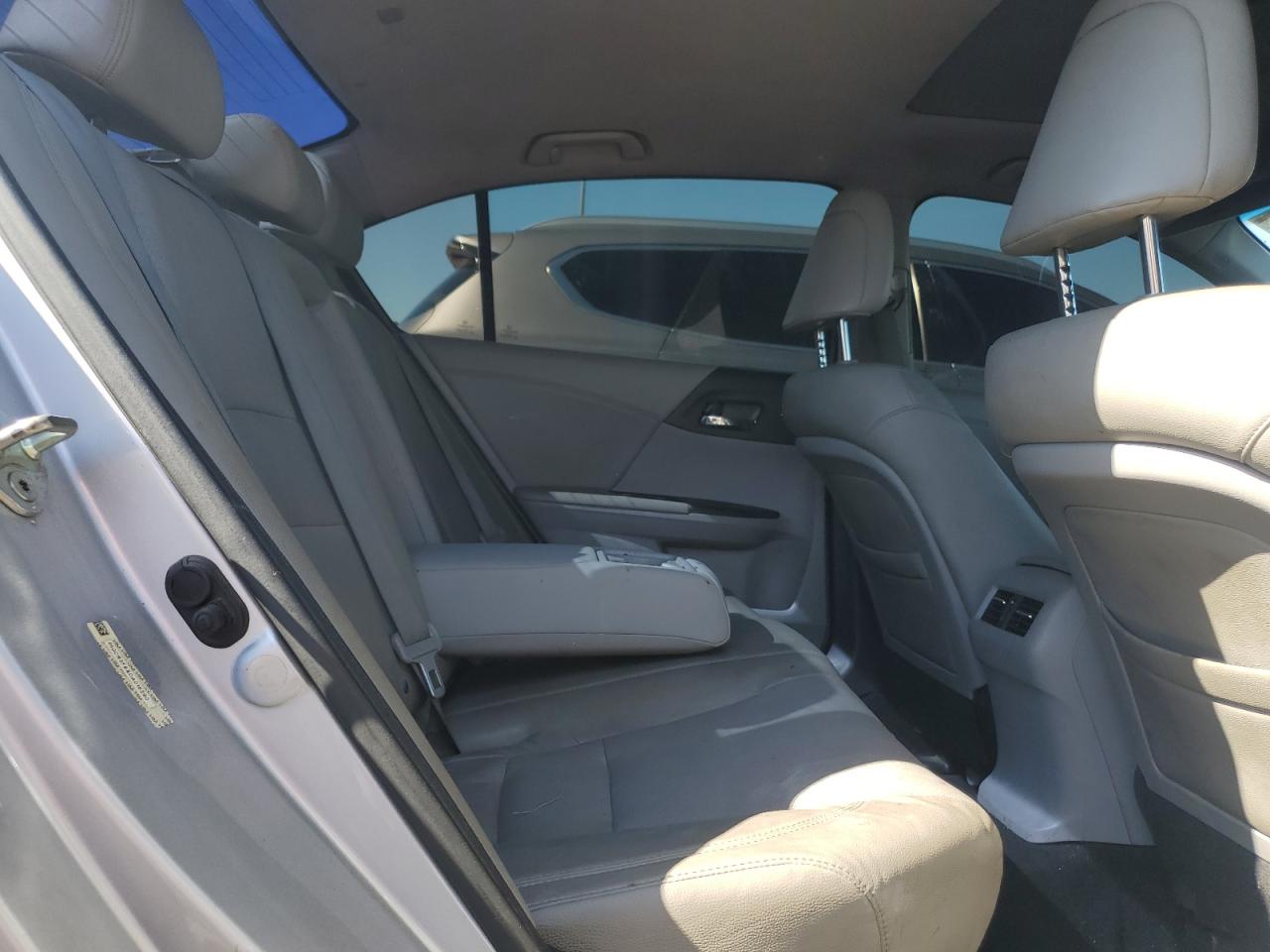 2013 Honda Accord - Image 10