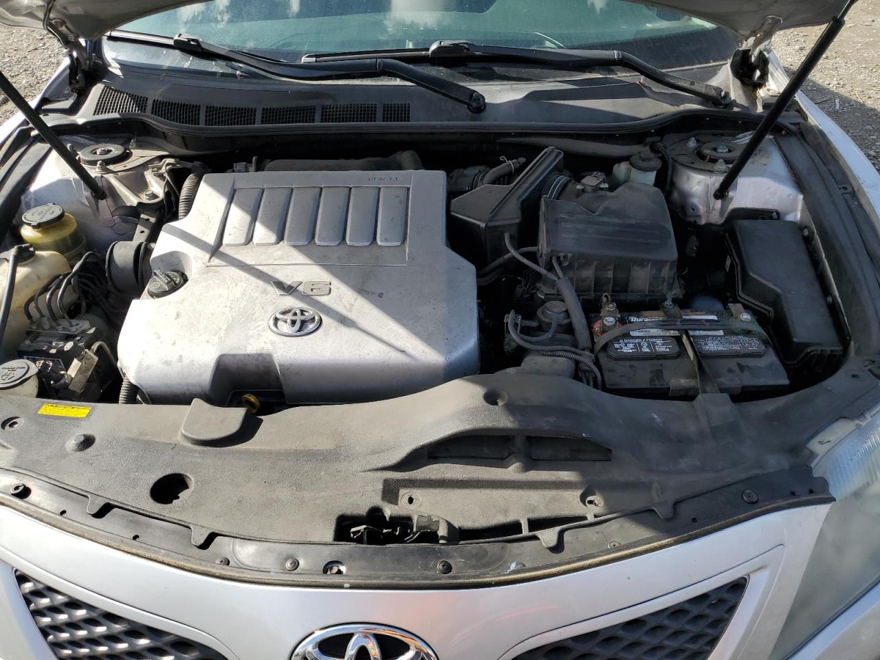 2010 Toyota Camry - Image 11