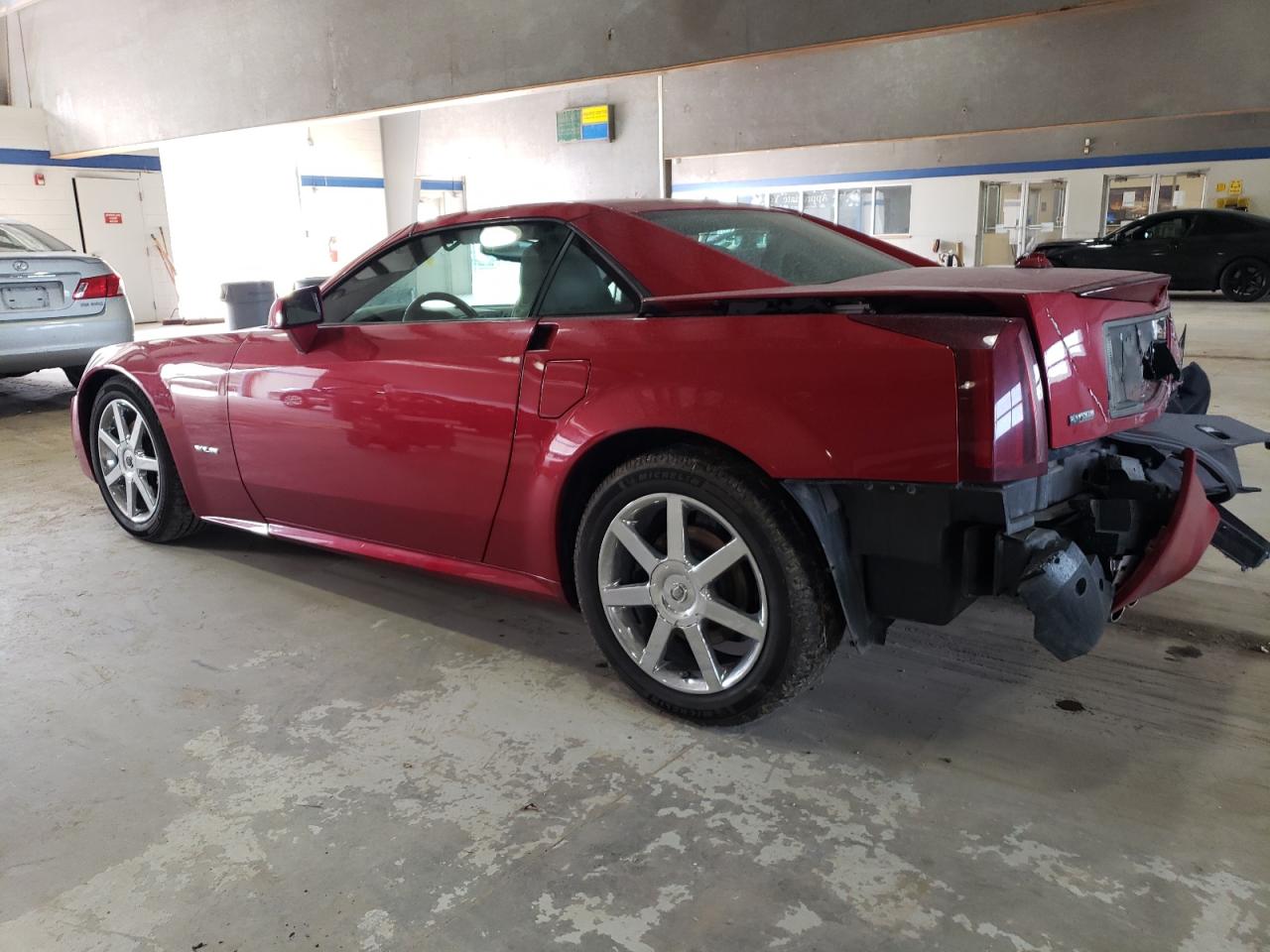 2004 Cadillac XLR - Image 2