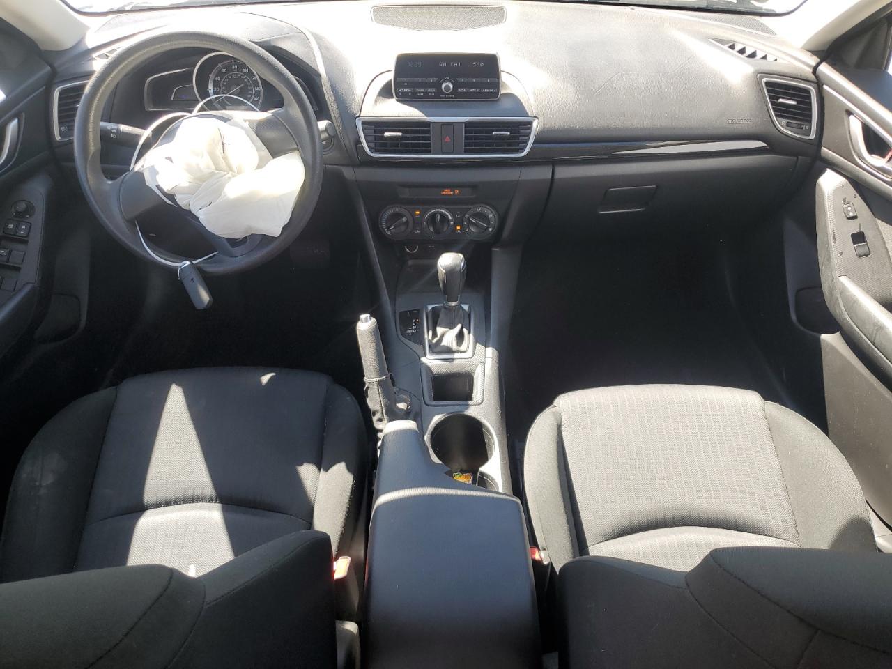 2014 Mazda 3 - Image 8