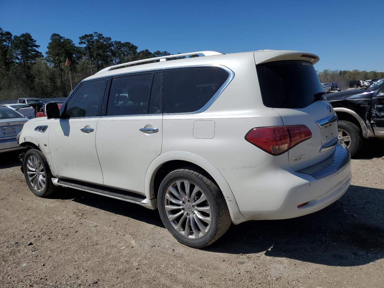 2016 Infiniti QX80 - Image 2