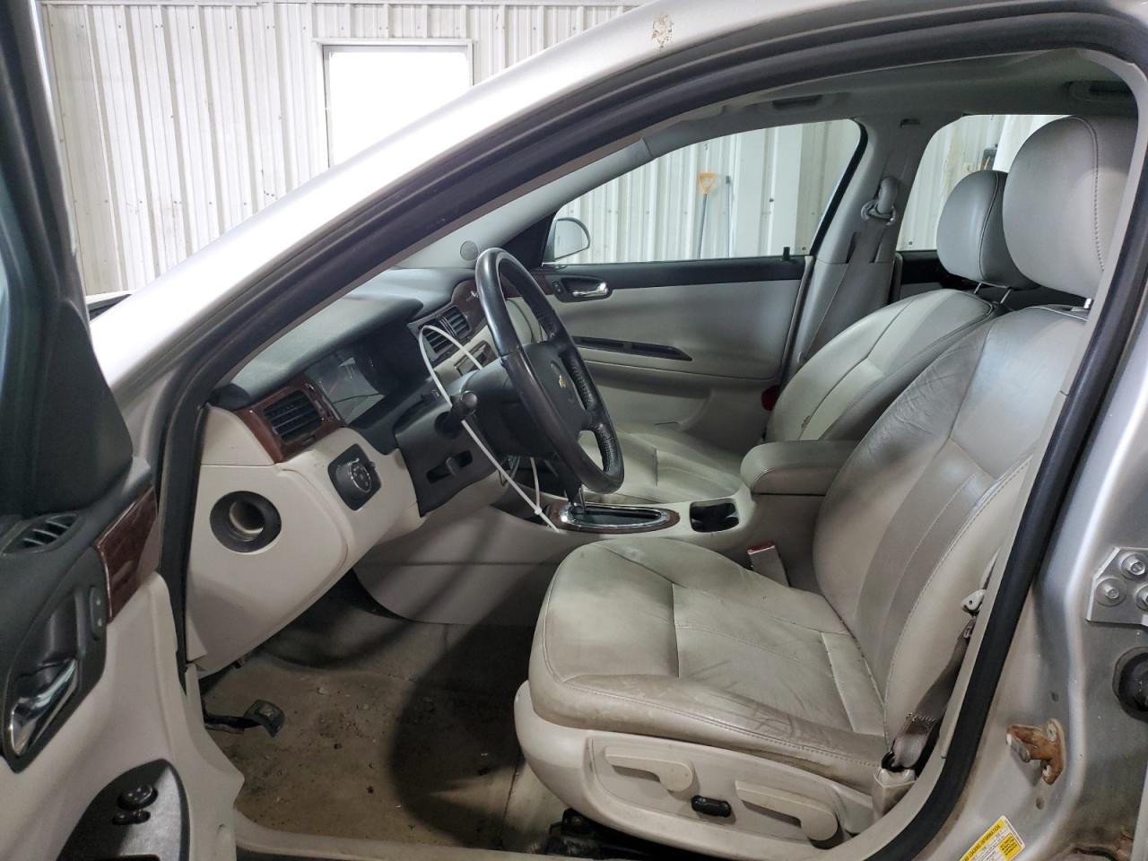 2011 Chevrolet Impala - Image 7