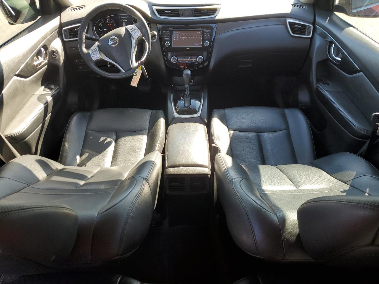 2015 Nissan Rogue - Image 8