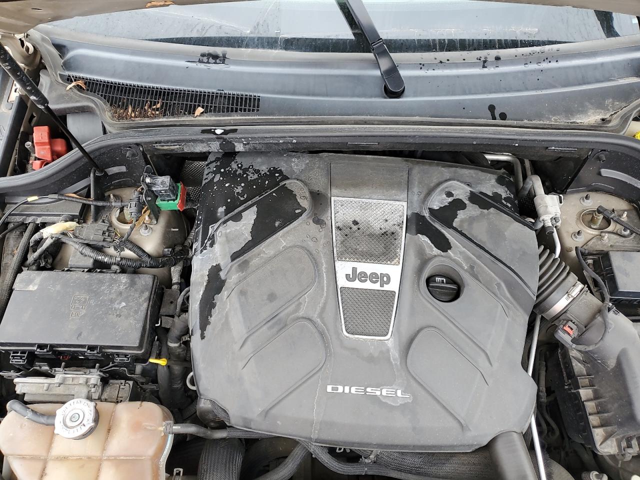2014 Jeep Grand Cherokee - Image 12