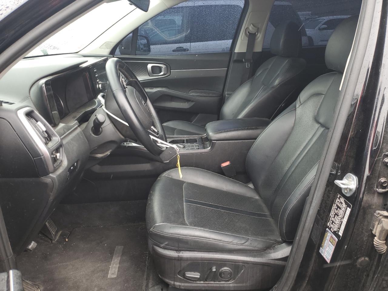 2021 Kia Sorento - Image 7