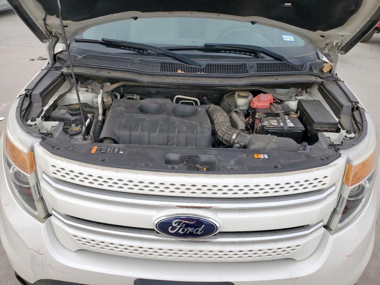 2015 Ford Explorer - Image 12