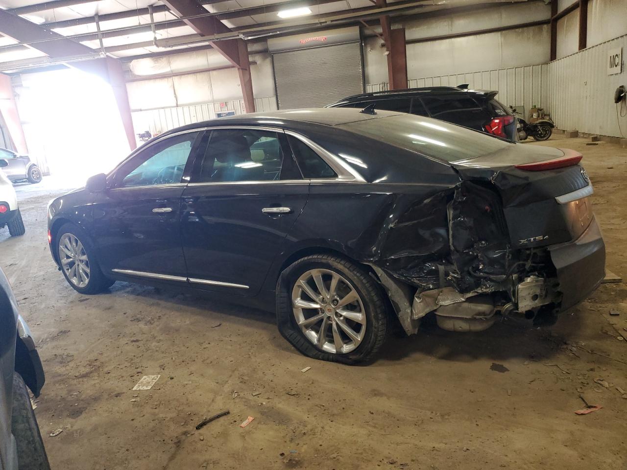 2014 Cadillac XTS - Image 2