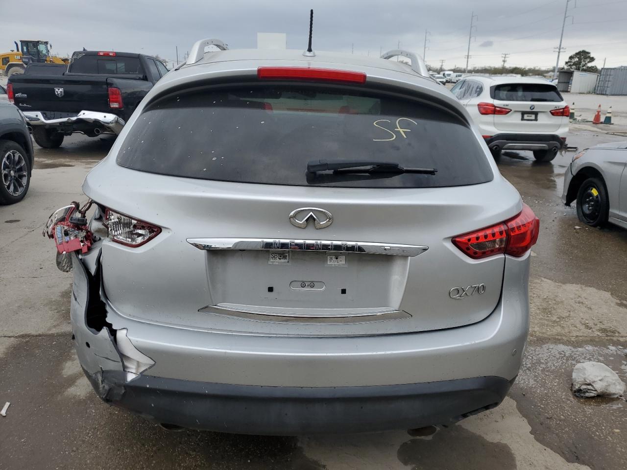 2017 Infiniti QX70 - Image 6