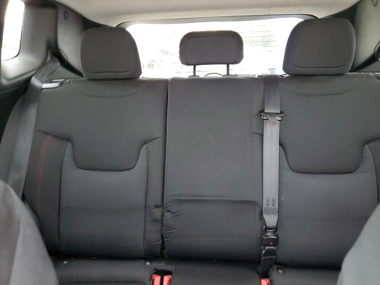 2016 Jeep Renegade - Image 10