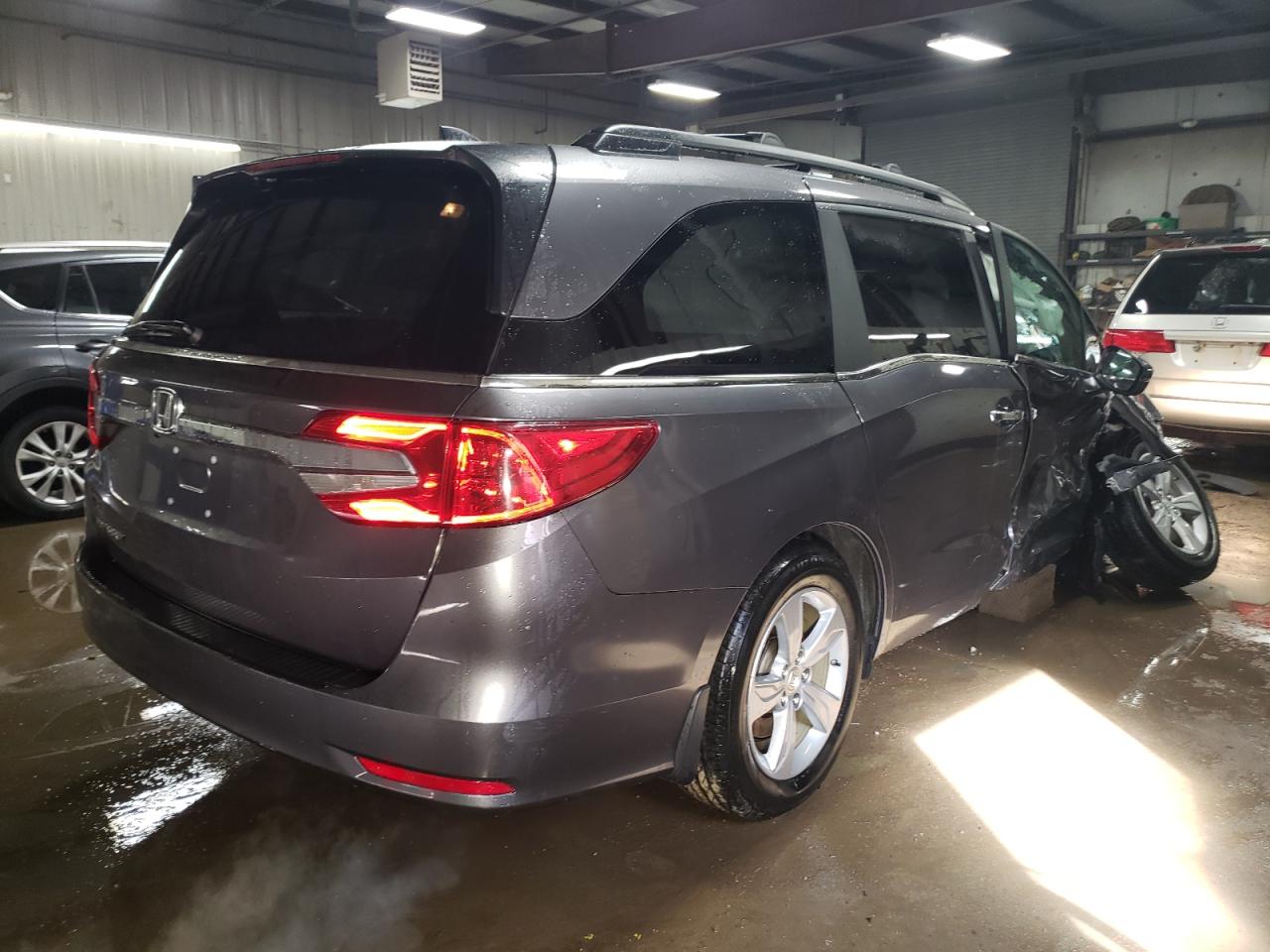 2019 Honda Odyssey - Image 3