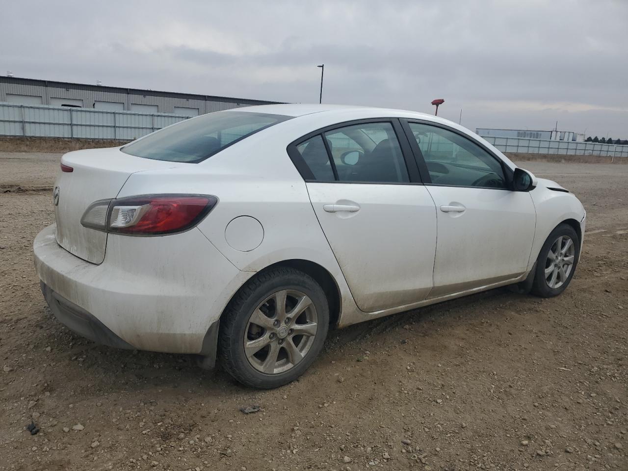 2011 Mazda 3 - Image 3